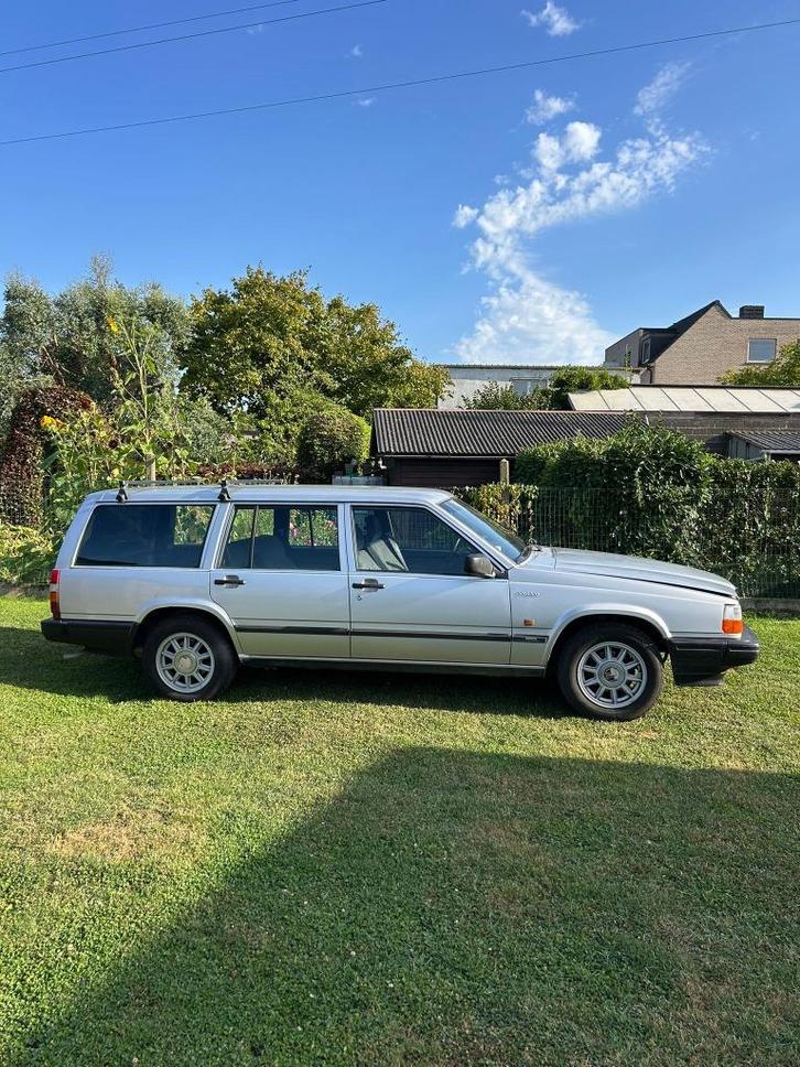 Volvo 740 GLE, Auto's, Volvo, Particulier, Centrale vergrendeling, Cruise Control, Dakrails, Radio, Zetelverwarming, Trekhaak