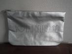 trousse de toilette. Coloris argenté. Etat impeccable., Bijoux, Sacs & Beauté, Trousses de toilette, Envoi, Comme neuf, Autres couleurs