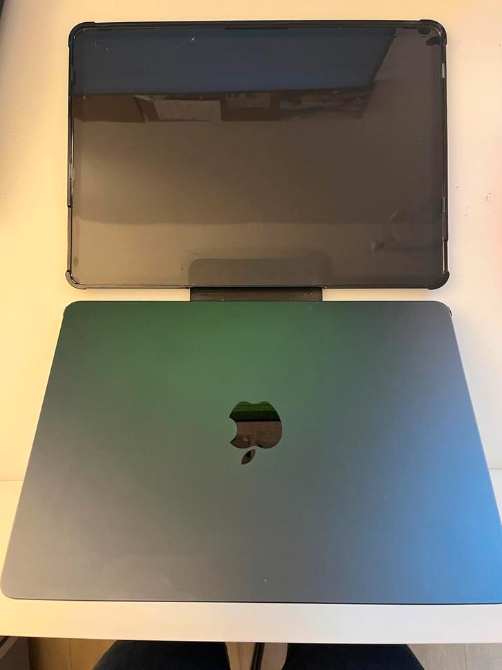 MacBook Air M2 13″ — 16 Go + chargeur + adaptateurs + coque, Informatique & Logiciels, Apple Macbooks, Comme neuf, MacBook, Enlèvement