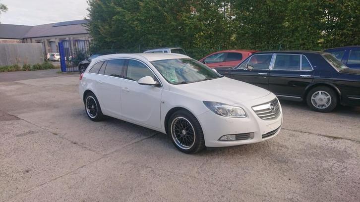 Opel Insignia break 2000cc diesel 2011 bt auto193000kmGARAN, Auto's, Opel, Bedrijf, Te koop, Insignia, ABS, Airbags, Airconditioning