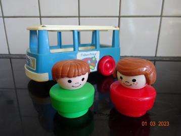 Vintage Fisher-Price Little People Blue Bus White Trim Red  disponible aux enchères