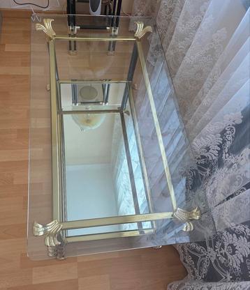 Glazen salontafel beschikbaar voor biedingen