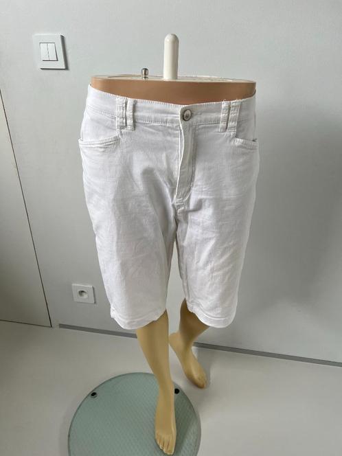 charles vogele sonja 40, Vêtements | Femmes, Culottes & Pantalons, Porté, Taille 38/40 (M), Blanc, Courts, Enlèvement ou Envoi