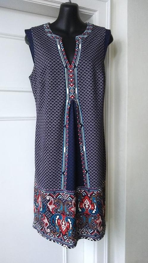 Lola & Liza knappe jurk met aparte print, 38/40, Kleding | Dames, Jurken, Gedragen, Maat 38/40 (M), Blauw, Knielengte, Ophalen of Verzenden