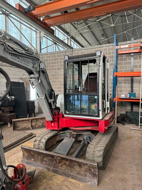 Mini pelle Takeuchi fr138 de 2014,  3700h, Articles professionnels, Machines & Construction | Grues & Excavatrices