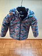 Kinderjas winter voor jongen met auto's, Kinderen en Baby's, Kinderkleding | Maat 104, Ophalen, Name it, Zo goed als nieuw, Jongen