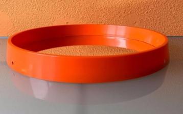 Mooie oranje plastic spiegel met een diameter van 40 cm dik beschikbaar voor biedingen