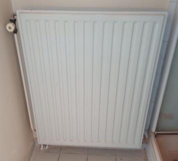 Radiateur datant d'une vingtaine d'années beschikbaar voor biedingen