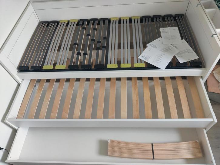 Eénpersoonsbed, Huis en Inrichting, Slaapkamer | Bedden, Zo goed als nieuw, Eenpersoons, 90 cm, 200 cm, Hout, Wit, Ophalen