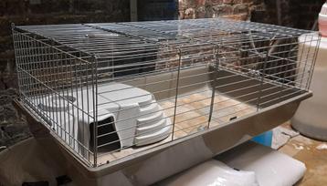 Cage beschikbaar voor biedingen