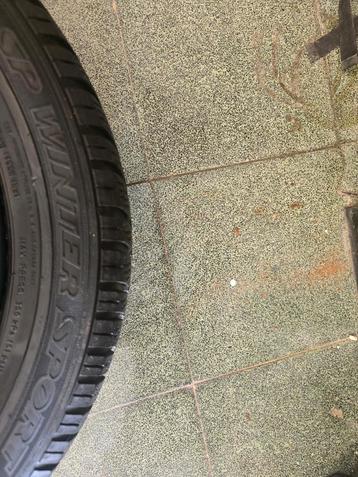 winterbanden Dunlop 205/55R16 beschikbaar voor biedingen