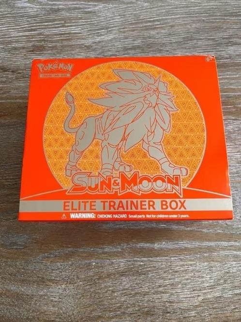 Pokemon Sun & Moon elite Trainer box plus 86 kaarten!, Hobby en Vrije tijd, Verzamelkaartspellen | Pokémon, Zo goed als nieuw