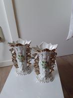 2 stuks  Porseleinen Vieux Bruxelles H. 20 cm, Antiek en Kunst, Ophalen of Verzenden