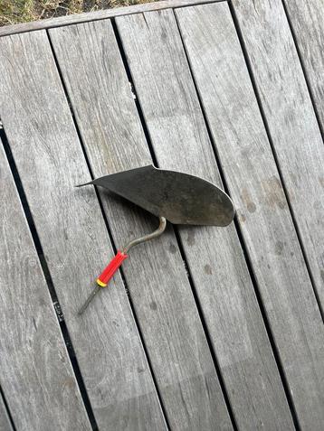 Wolf aardappel aanaarder beschikbaar voor biedingen