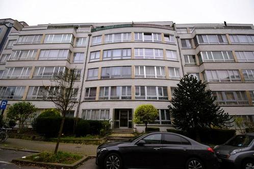 Appartement in Molenbeek-Saint-Jean, 3 slpks, Immo, Huizen en Appartementen te koop, Appartement, G