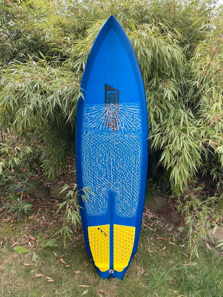 Channel island twin fin 5’11 in top staat!, Watersport en Boten, Golfsurfen, Zo goed als nieuw, Ophalen