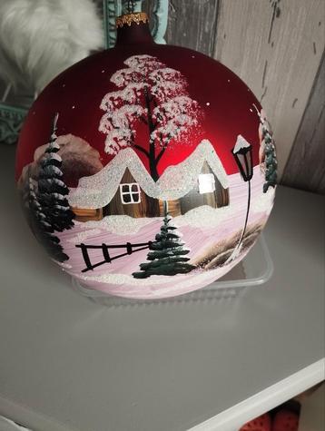 grote kerstbal met de hand beschilderd  beschikbaar voor biedingen