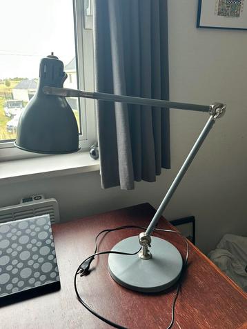Bureaulamp grijs - ideaal voor student beschikbaar voor biedingen