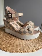 Louis Vuitton sleehak sandalen p39 nieuw, Kleding | Dames, Schoenen, Nieuw