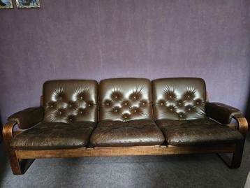 zetel vintage bruin leder beschikbaar voor biedingen