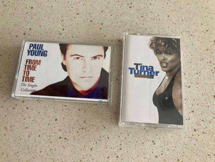 2 muziekcassettes Paul Young en Tina Turner, Cd's en Dvd's, Cassettebandjes, Gebruikt, Origineel, Pop, 2 t/m 25 bandjes, Ophalen of Verzenden