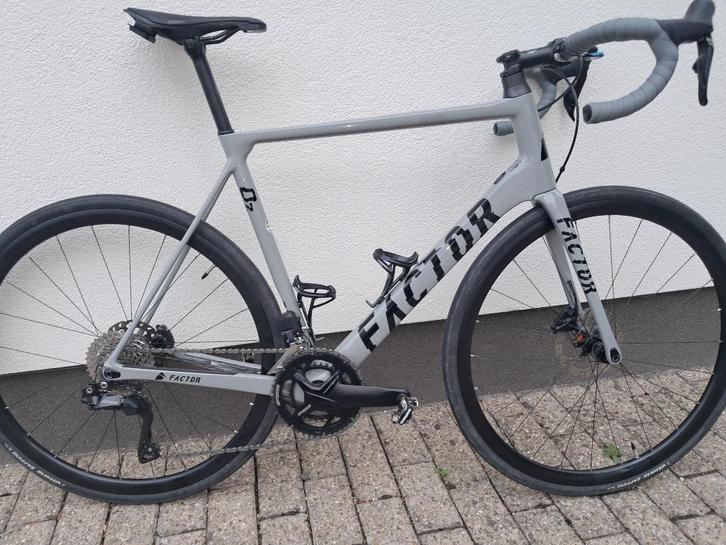 Factor O2 racefiets, Fietsen en Brommers, Fietsen | Heren | Sportfietsen en Toerfietsen, Zo goed als nieuw, Overige merken, Meer dan 20 versnellingen