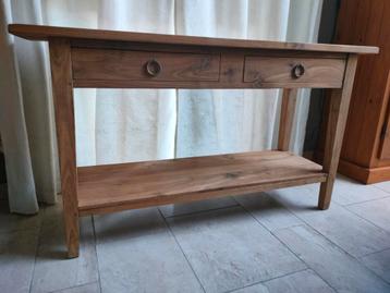Teak sidetable beschikbaar voor biedingen