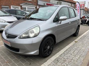 HONDA JAZZ 1.4i LSi Comfort amper 54000km in nieuwstaat !! beschikbaar voor biedingen