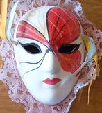 Maskers, Diversen, Ophalen