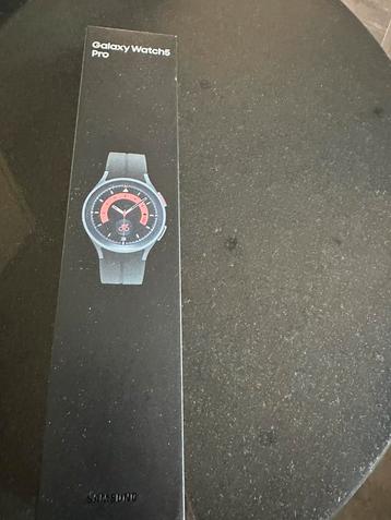 Samsung Galaxy Watch 5 Pro Black neuve  beschikbaar voor biedingen