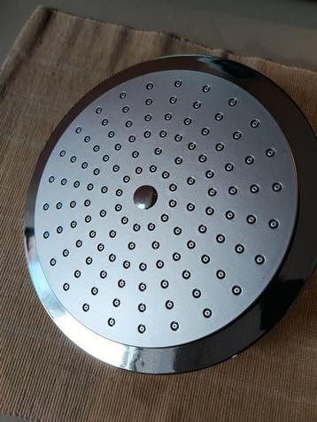 Pommeau de douche à effet pluie chromé 22 cm beschikbaar voor biedingen