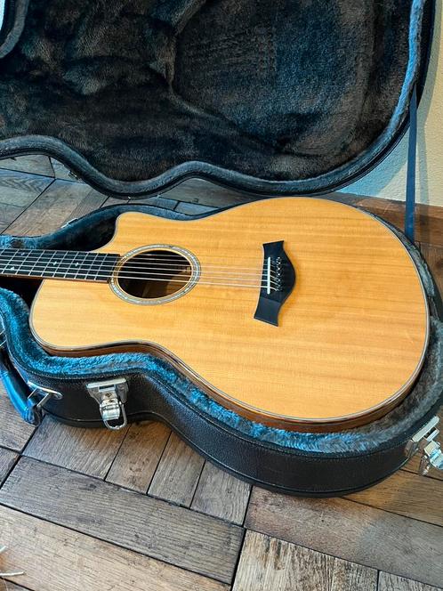 Taylor Baritone 6, Muziek en Instrumenten, Snaarinstrumenten | Gitaren | Akoestisch, Ophalen