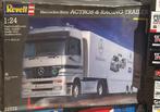 Mercedes Actros met race trailer., Ophalen of Verzenden, Nieuw, Truck, Revell