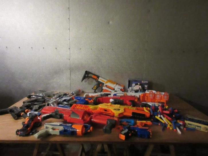 Lot Nerf speelgoed wapens., Kinderen en Baby's, Speelgoed | Buiten | Actiespeelgoed, Gebruikt, Ophalen