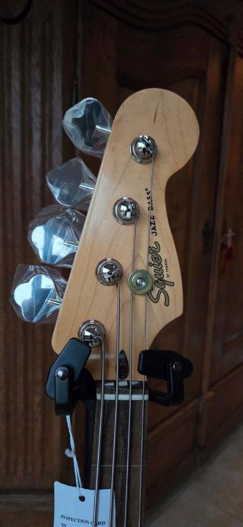 Basse électrique SQUIER Classic Vibe '60s Jazz Bass Fretless, Muziek en Instrumenten, Snaarinstrumenten | Gitaren | Bas, Nieuw