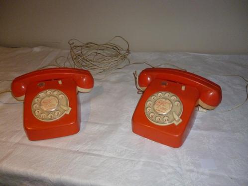 2 vintage speelgoed telefoons EUROTOYS Padova oranje kleur, Antiek en Kunst, Antiek | Speelgoed, Ophalen of Verzenden