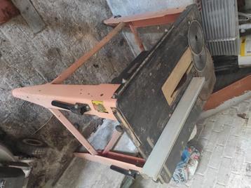 scie circulaire bois sur table 2KW beschikbaar voor biedingen