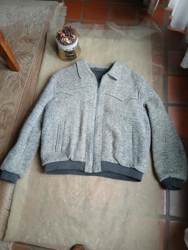 Grijze vintage jas met pels-maat l /xl, Kleding | Heren, Jassen | Winter, Maat 52/54 (L), Ophalen of Verzenden