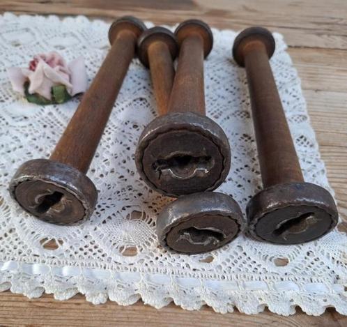 Nog 1 Lange oude Franse bruine doorleefde houten klos, Antiek en Kunst, Curiosa en Brocante, Ophalen of Verzenden