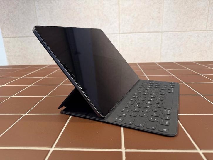Apple iPad Pro 12,9 inch 3e generatie + Magic Keyboard, Computers en Software, Apple iPads, Zo goed als nieuw, Apple iPad, Wi-Fi