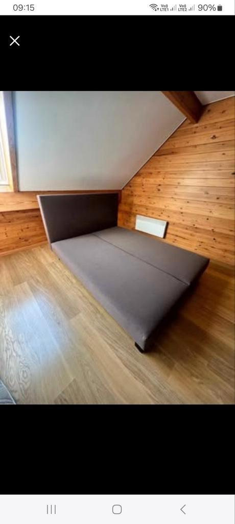 Lit 2 personnes boxspring tapissier ressort ensachés, Huis en Inrichting, Slaapkamer | Complete slaapkamers, Zo goed als nieuw
