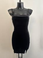 Robe noire sexy neuve, Vêtements | Femmes, Robes, Neuf, H&M, Enlèvement ou Envoi, Au-dessus du genou