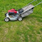Honda benzine grasmaaier met opvangbak, Tuin en Terras, Grasmaaiers, Ophalen, Zo goed als nieuw, Opvangbak