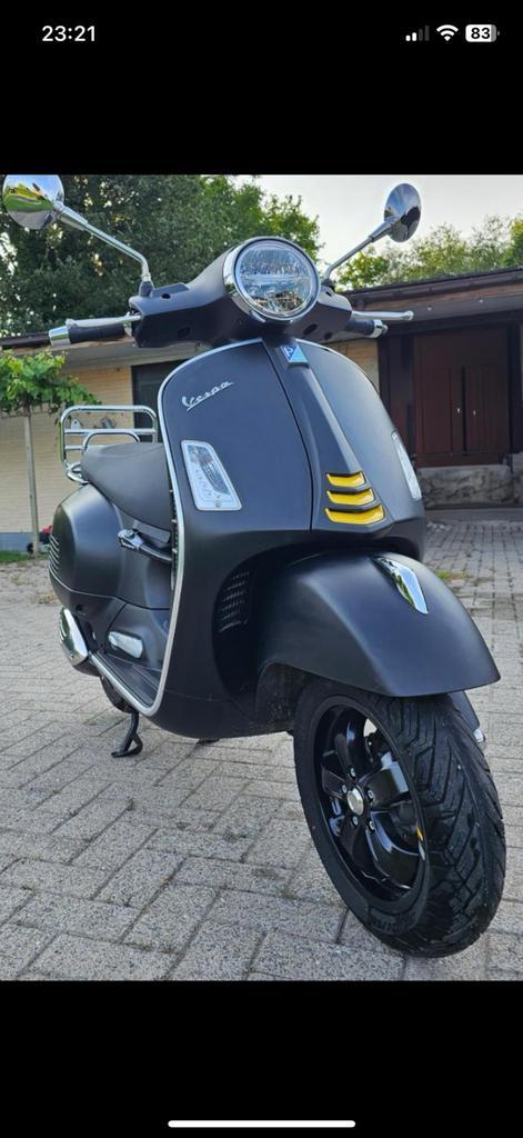 Vespa GTS 300 Super Tech HPE, Motoren, Overige Motoren, Ophalen