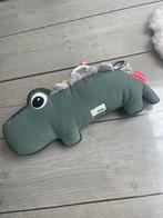 Done By Deer tummy time activity toy croco green., Enlèvement, Comme neuf