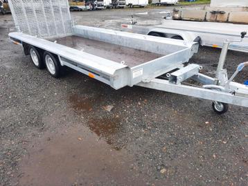 Nieuwe machinetransporter voor 2700kg / 3500kg beschikbaar voor biedingen