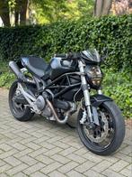 Ducati monster 696 full black ‘ 11000 km ‘, Particulier