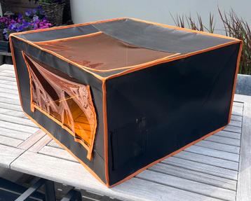 Behuizing voor laser graveerder beschikbaar voor biedingen