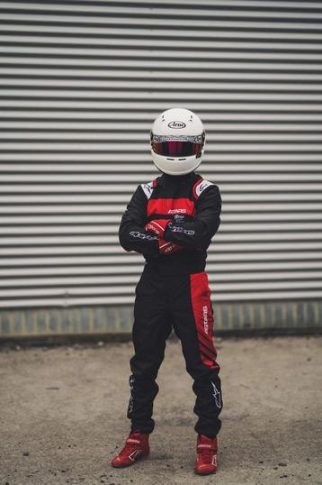 Kart outfit te koop beschikbaar voor biedingen