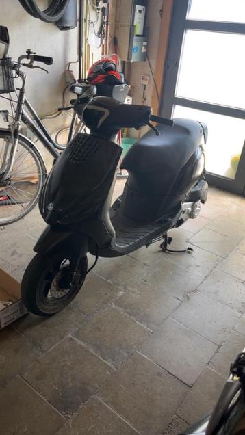 Piaggio zip 4t injectie 2022 beschikbaar voor biedingen